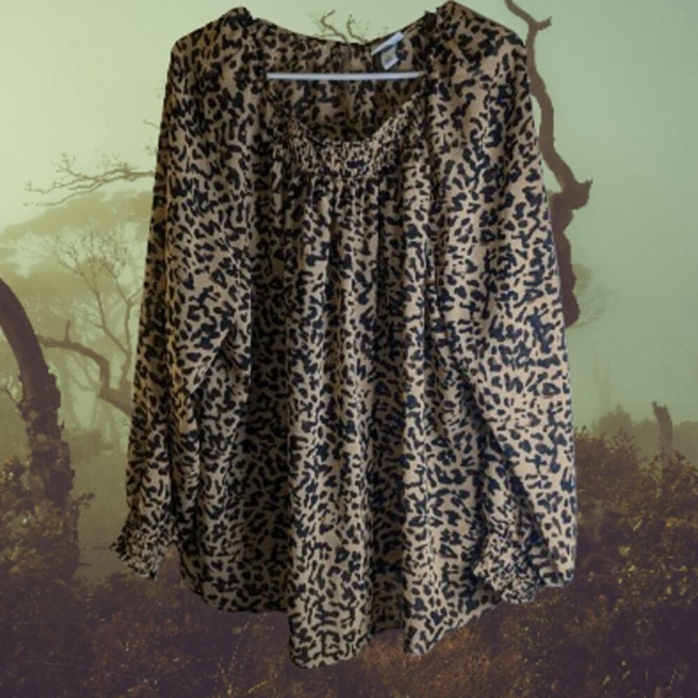 Ava & Viv 2XL animal print long sleeve black and tan woman's lightweight top.